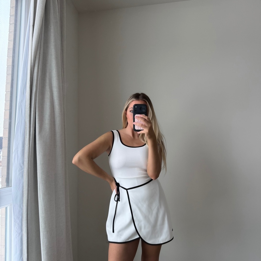 White romper Mable - Picture 2 of 2